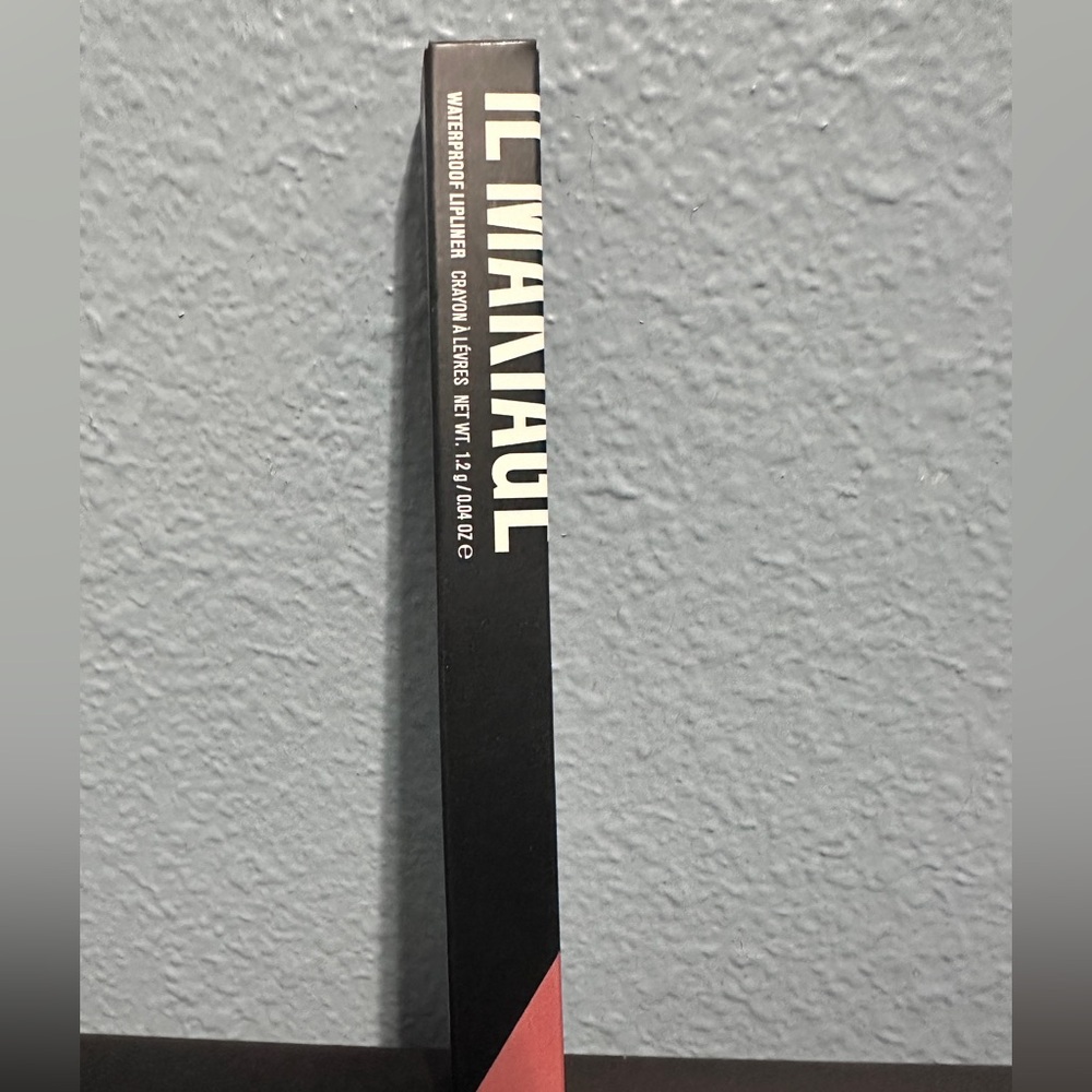Il makiage waterproof lip liner